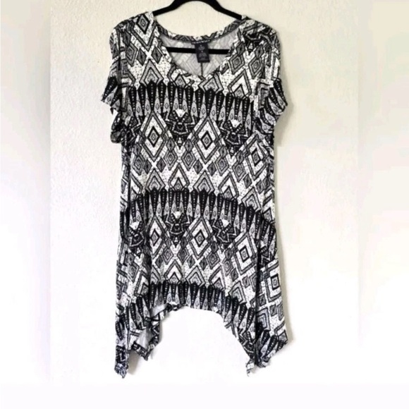 Chelsea & Theodore Dress Womens XL Aztec Flowy Asymmetrical Short Sleeve Strect - Picture 8 of 9